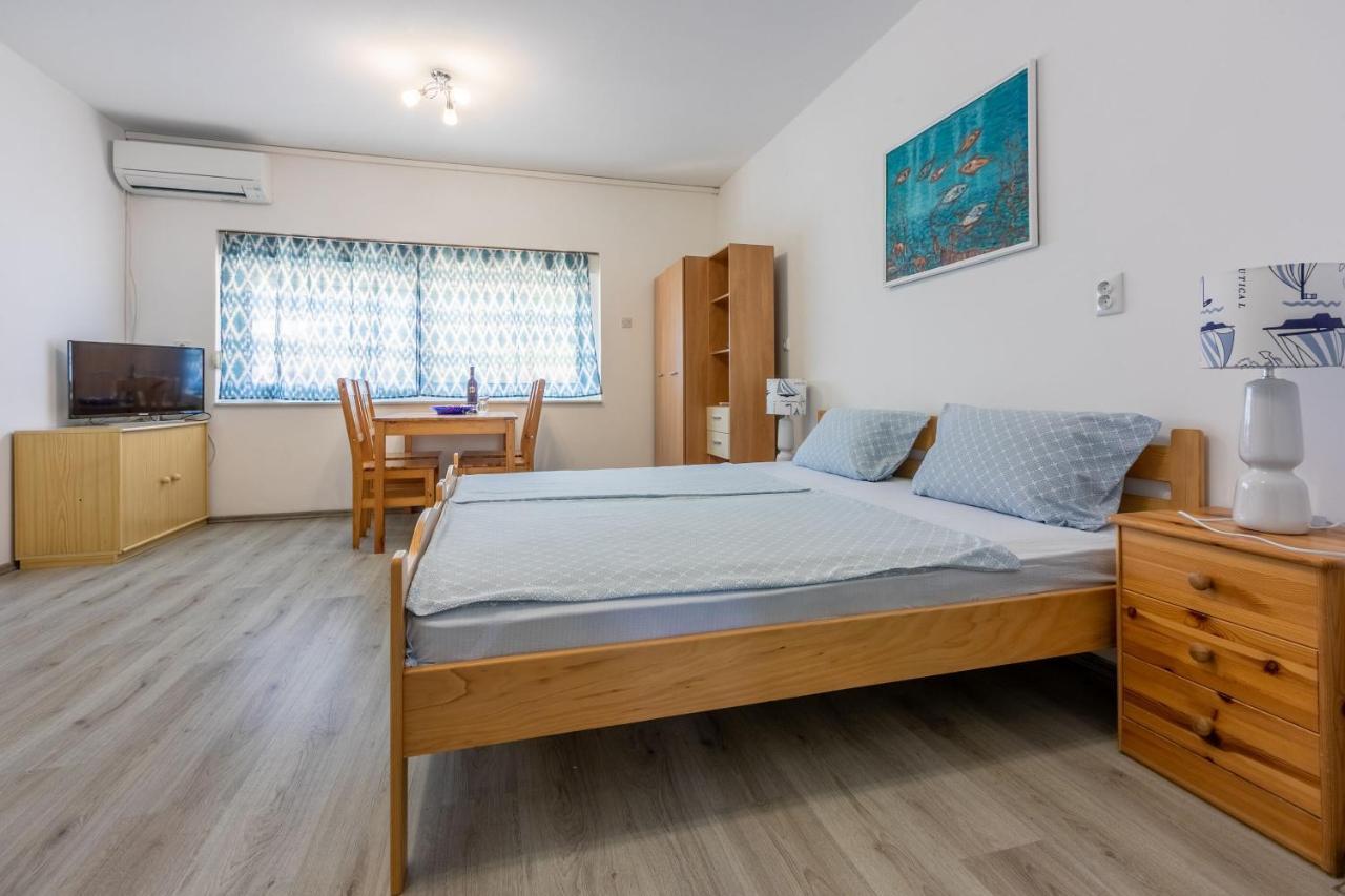 Apartments Ratko ยาดราโนโว ภายนอก รูปภาพ