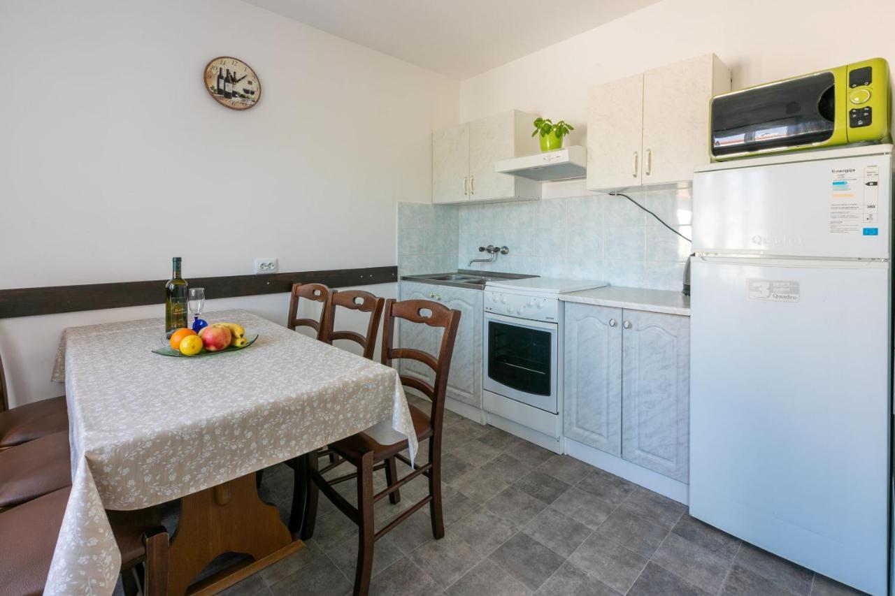 Apartments Ratko ยาดราโนโว ภายนอก รูปภาพ