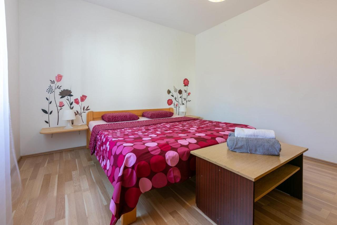 Apartments Ratko ยาดราโนโว ภายนอก รูปภาพ